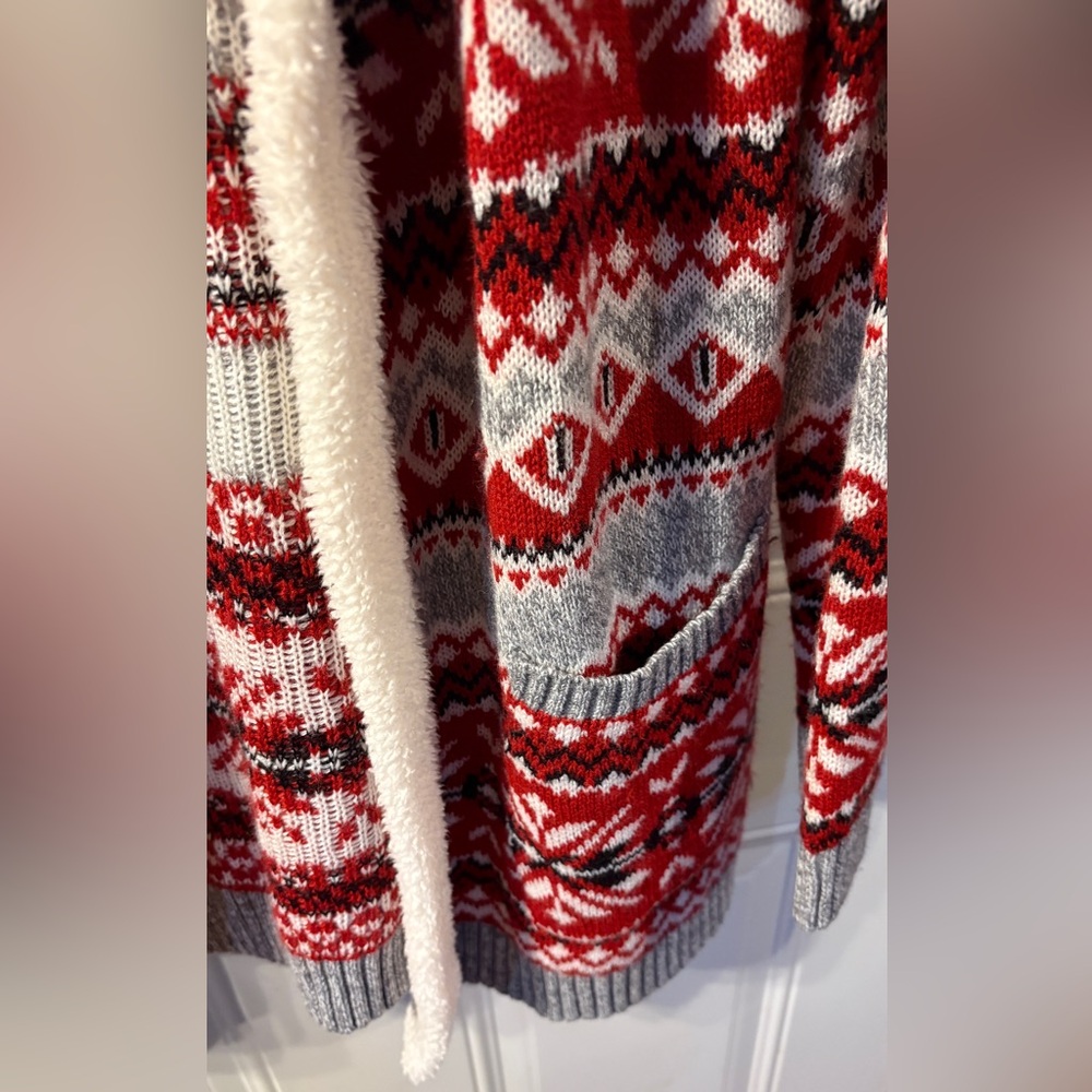No Boundaries Red and Gray Patterned Cardigan/Coa… - image 4